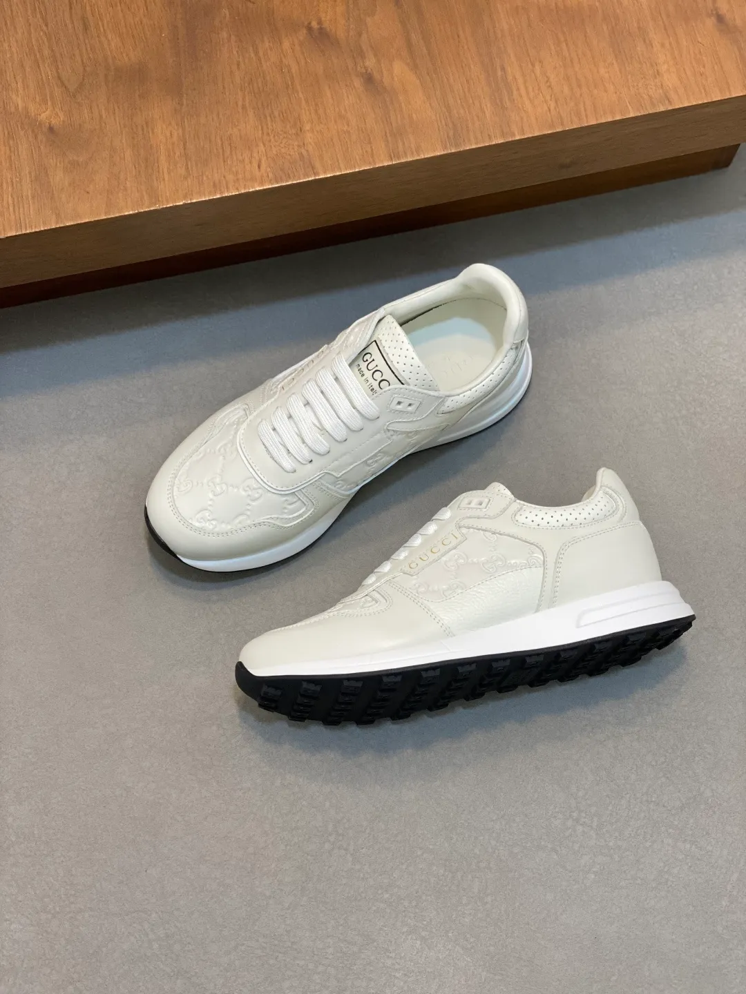 Factory price: 460💰[Gucci] Gucci - High-end quality original order - Upper: Nappa calfskin, pebbled calfskin, computer embroidered brand totem - Inner: water-dyed cowhide - Outsole: ultra-light T men's shoes 💰U·Rubber; two-color molded outsole - Super high quality control·Fine workmanship: highlighted (high-end·luxury·grade) -Size: 38-45